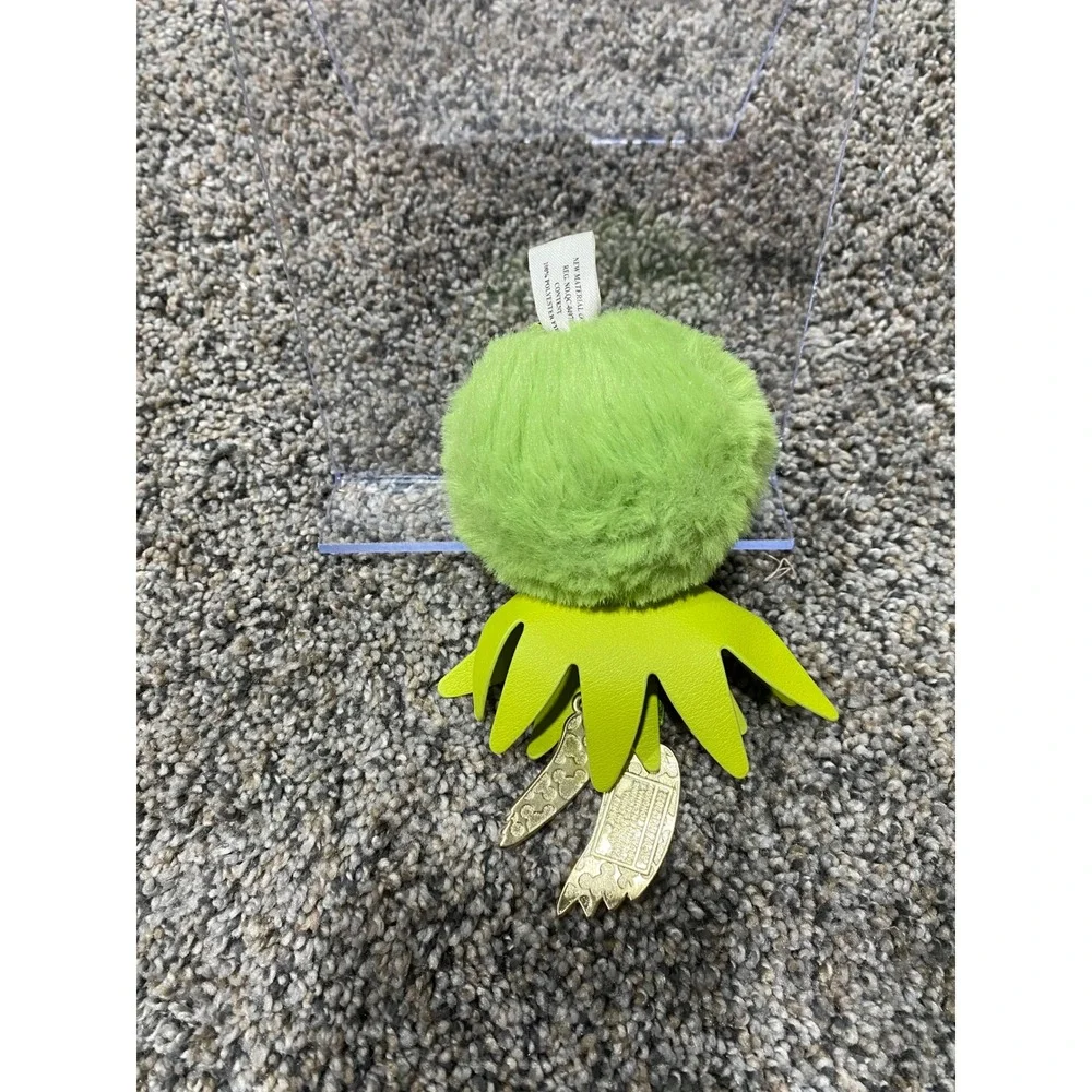 Disney Kermit the Frog Keychain OS Green Excellent Muppets Pom Pom Bag Charm